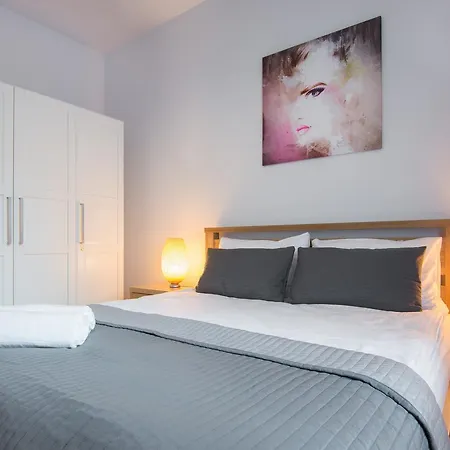 Millennium Awangarda דירה *